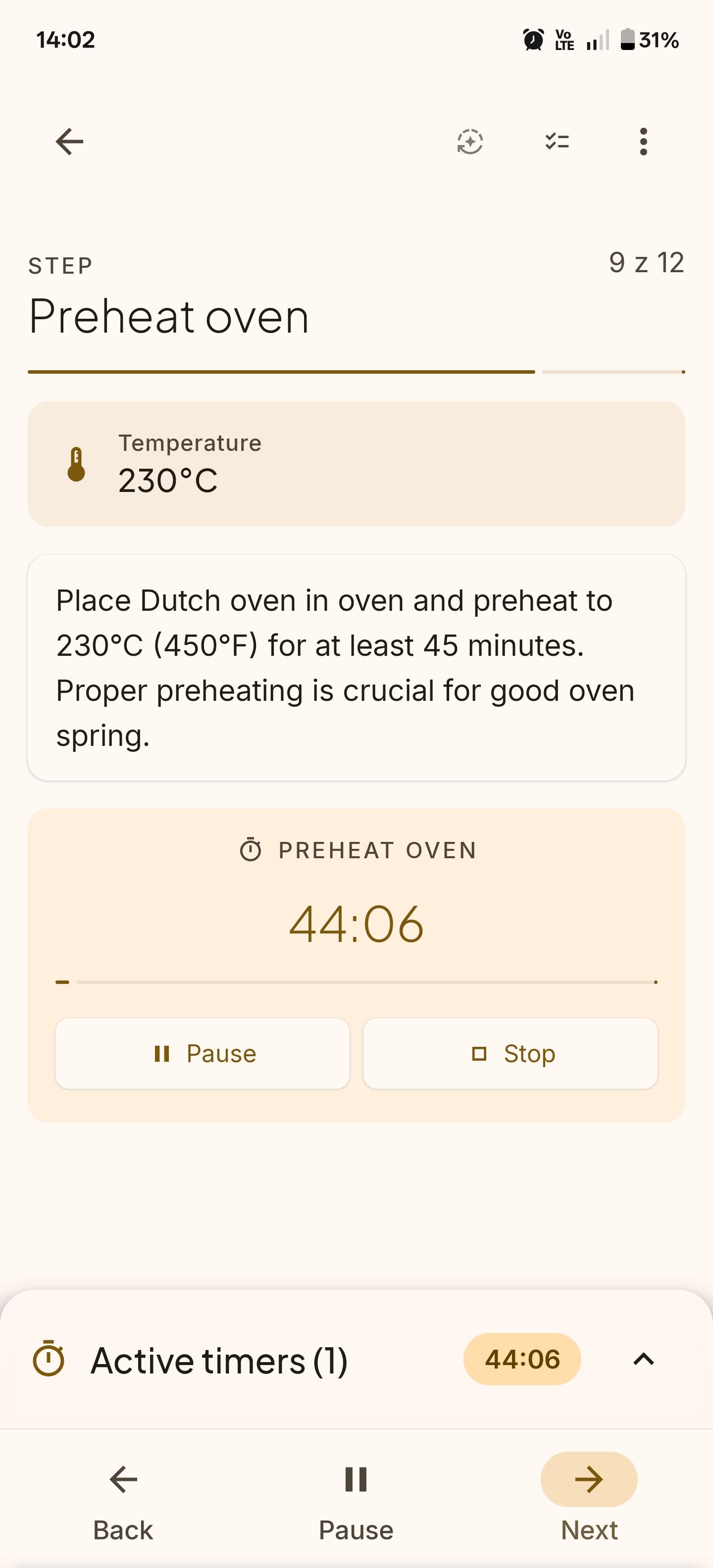 Interactive step-by-step baking guide with automatic timers and autopilot mode for sourdough bread baking